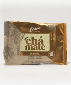 Pacote de chá mate magna em fundo cinza claro. Pacote com tons de marrom com laranja. Detalhes laranjas no canto superior direito, formando um triângulo. Em escrito: Baldo, novo chá mate magna. Chá misto de mate tostado e laranja. 25 gramas.