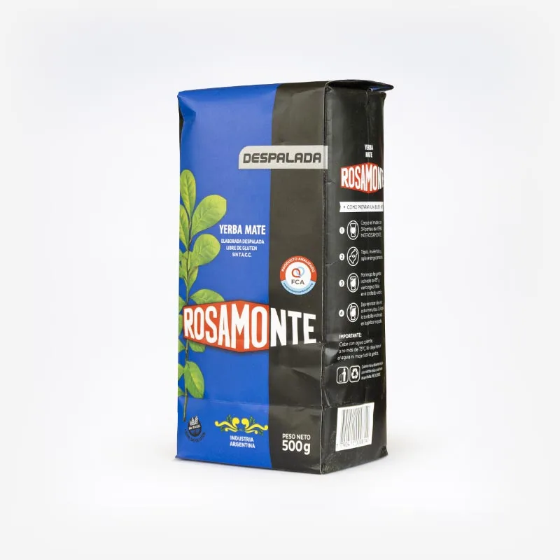 Erva-mate sem galhos/palitos para mate. Erva-mate descansada sem palitos em fundo branco. Pacote Azul e Preto. Erva-mate para Terere.